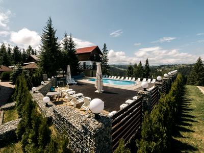 коммерческая по адресу Степана Бандери, 30