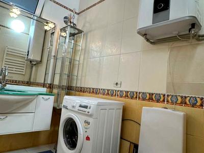 квартира за адресою Довженка вул., 8