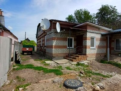 будинок за адресою Шкільна