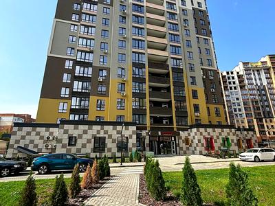 квартира за адресою Домбровського вул., 3д
