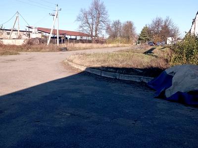 комерційна за адресою вул.Дзержинського, 64