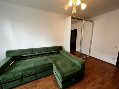 квартира за адресою Софії Русової вул., 7