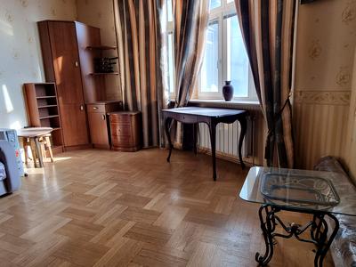 квартира за адресою Панаса Мирного вул., 17