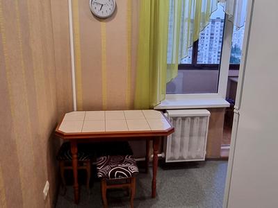 квартира за адресою Київ, Радунська вул., 26