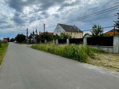 участок по адресу Садова, 15