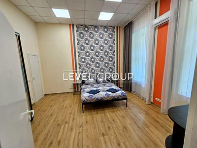 комерційна за адресою Антоновича вул. (Горького), 23