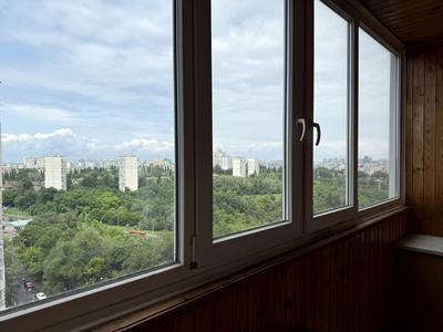 квартира за адресою Миколи Амосова вул., 4