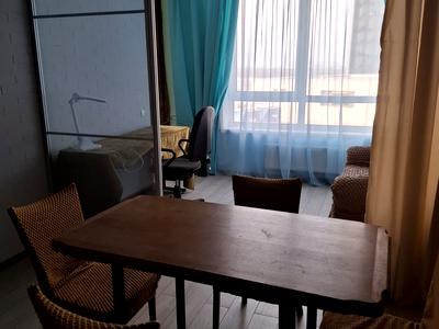 квартира за адресою Причальна вул., 14