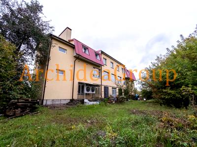 комерційна за адресою Заводська, 36Б