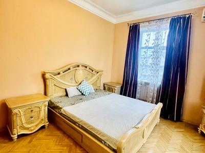 квартира за адресою Київ, Хрещатик вул. (Kreschatic), 17