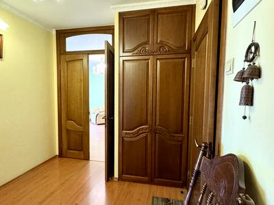 квартира по адресу Дмитрия Яворницкого просп. (Карла Маркса), 45