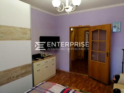 квартира за адресою Озерна вул., 14