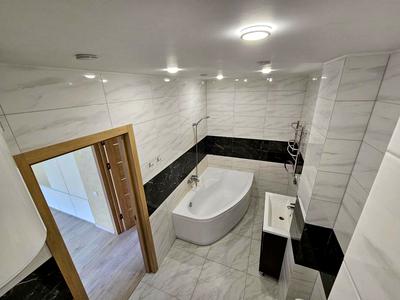 квартира за адресою Салютна вул., 2