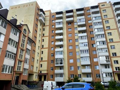 комерційна за адресою Гайдамацька вул. (Марфи Струтинської), 13-Б
