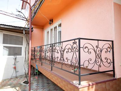 комерційна за адресою Миру, 50