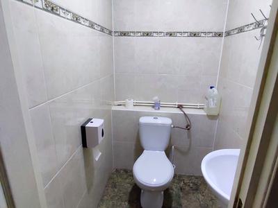 коммерческая по адресу Кловский спуск, 7a