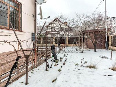 будинок за адресою Київ, Лугова вул.