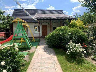 дом по адресу с. Чайки, Грушевского ул., 36