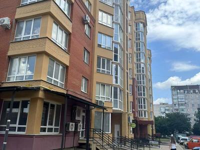 комерційна за адресою Генерала М. Тарнавського пров., 8