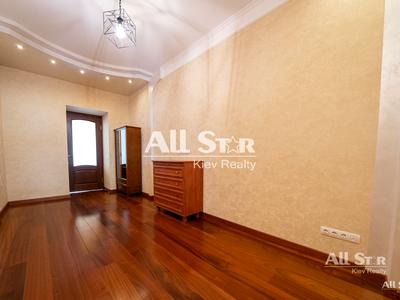 квартира за адресою Шота Руставелі вул., 8