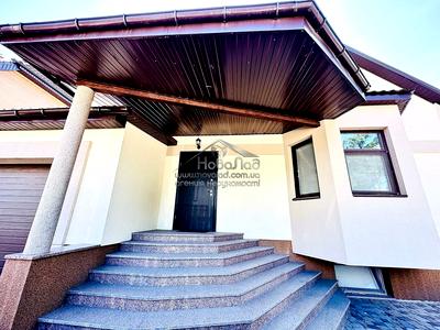 дом по адресу Патріарха Володимира Романюка ул. (Жовтнева), 33
