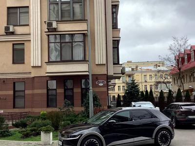 квартира за адресою Назарівська вул. (Вєтрова), 23-А