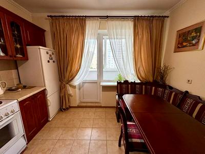 квартира за адресою Драгоманова вул., 8-А
