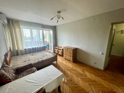квартира за адресою В'ячеслава Чорновола вул., 33/30
