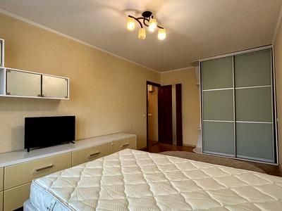 квартира за адресою Дарницький бульв., 7