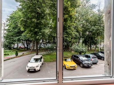 комерційна за адресою Івана Мазепи вул. (Січневого Повстання), 3