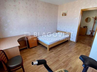 квартира за адресою Автозаводська вул., 15А