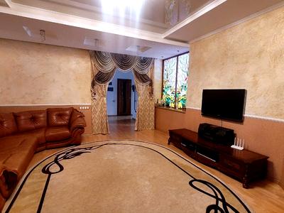 квартира за адресою Середньофонтанська вул., 19б