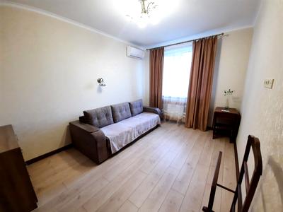 квартира по адресу Ревуцкого ул., 40