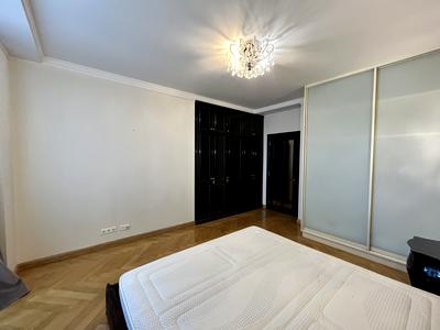 квартира за адресою Князів Острозьких вул. (Московська), 46/2