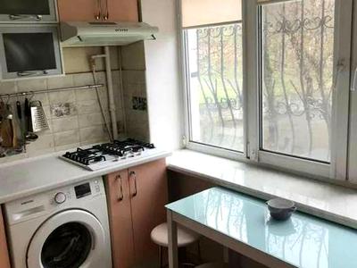 квартира за адресою Братиславська вул., 14