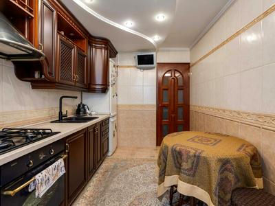 квартира за адресою Академіка Глушкова просп., 32