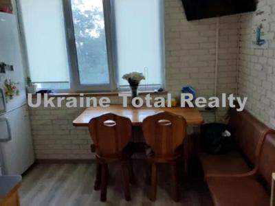 квартира за адресою Каштанова вул., 15-А