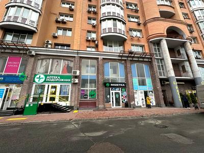 комерційна за адресою Володимира Івасюка просп. (Героїв Сталінграду), 8
