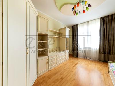 квартира за адресою Кудрявський узвіз, 3-Б