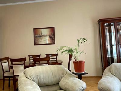 квартира за адресою Обсерваторна вул., 10