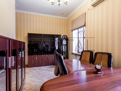 коммерческая по адресу Вознесенский спуск (Смирнова-Ласточкина), 18