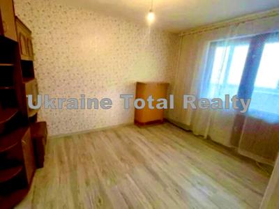квартира за адресою Анни Ахматової вул., 17