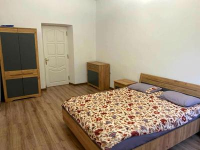 квартира за адресою Степана Бандери вул. (), 9