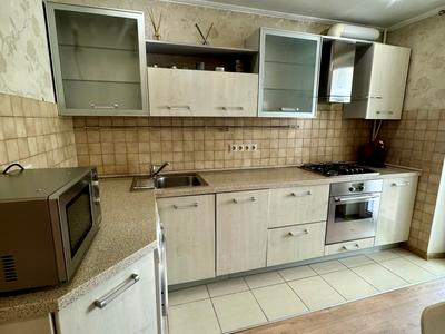 квартира за адресою Рибальська вул., 8
