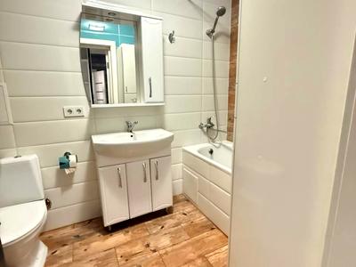 квартира за адресою Лісова вул., 50