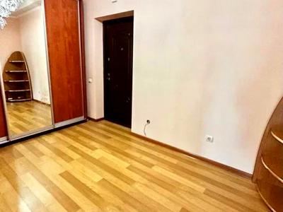 квартира по адресу Леси Украинки ул., 11