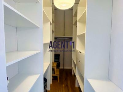 квартира за адресою Макарівська вул., 39