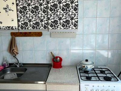 квартира за адресою Салютна вул., 25