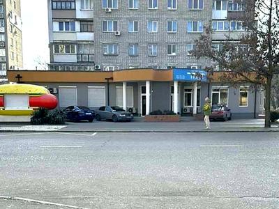 комерційна за адресою Данченка вул., 1Б