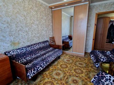 квартира за адресою Яни Червоної вул. (Родникова), 3